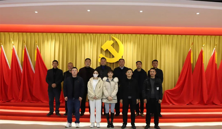 市工商联党组成员一行莅临三峡电缆参观座谈