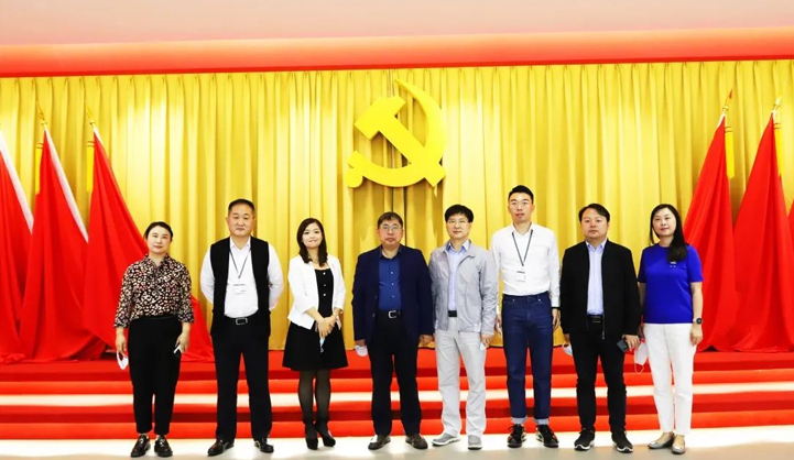 市经济信息委领导一行莅临三峡电缆督导检查防疫工作
