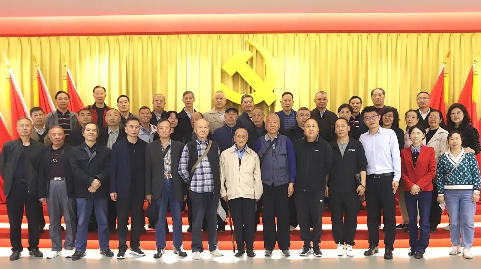 三峡资讯 | 江津区人社局组织退休干部莅临我司参观