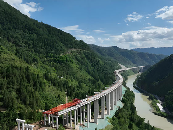 Wuxi-Yunyang-Kaizhou Expressway Project