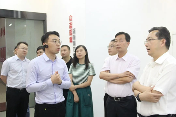 Warmly welcome Chongqing Municipal Commission of Economy and Informatisation to visit us!